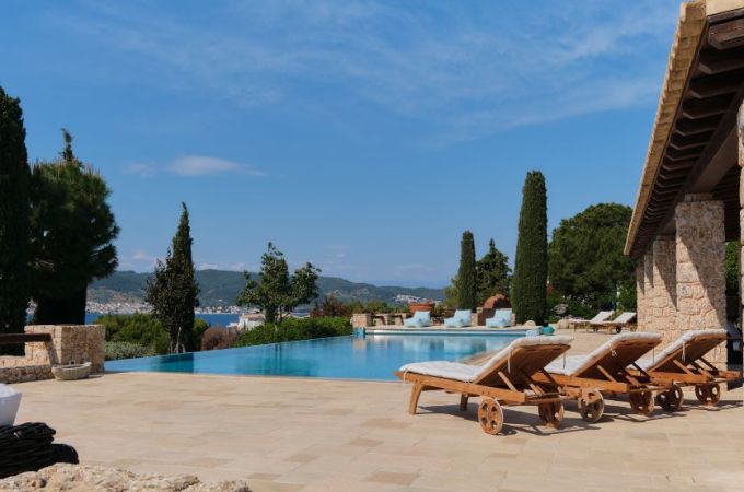 VILLA HELIORA