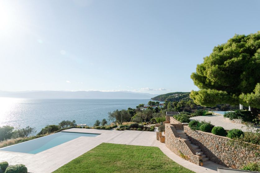 VILLA BRIGHT