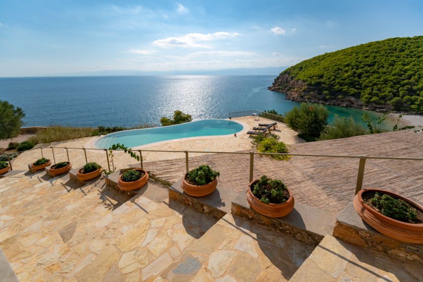VILLA BLUE PLUMBAGO