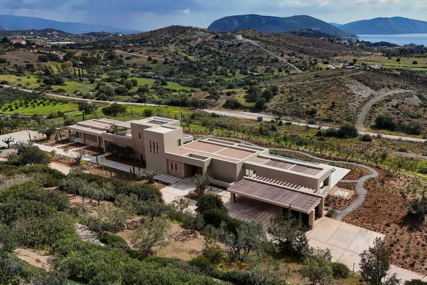 VILLA V